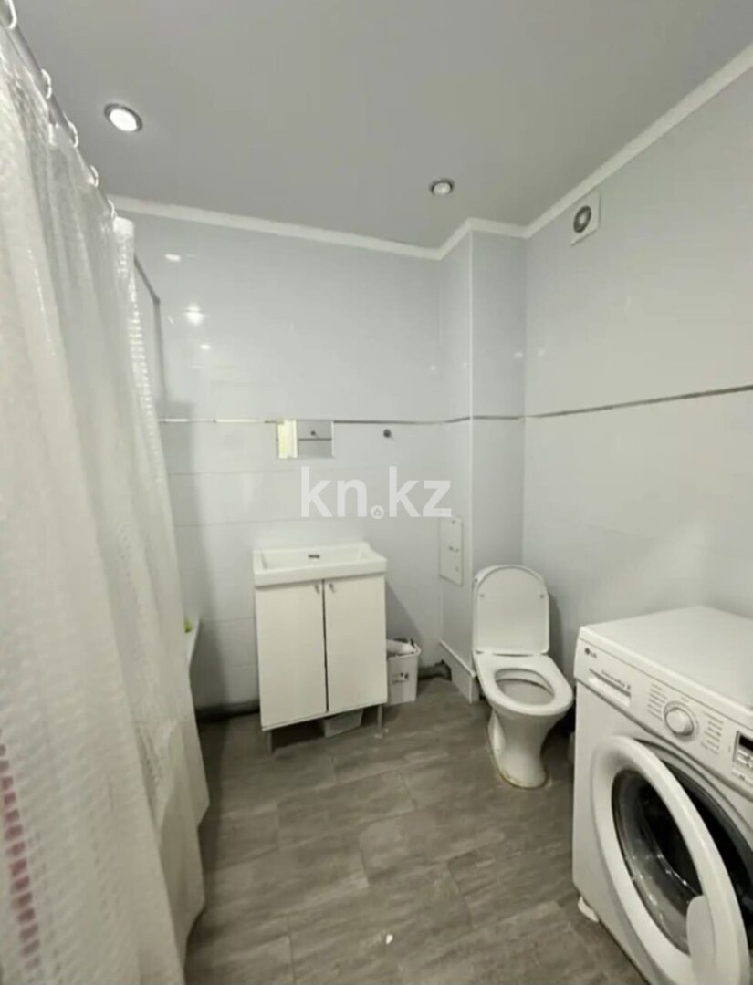 Продажа 1-комнатной квартиры, 45 м² в Уральске - фото 4