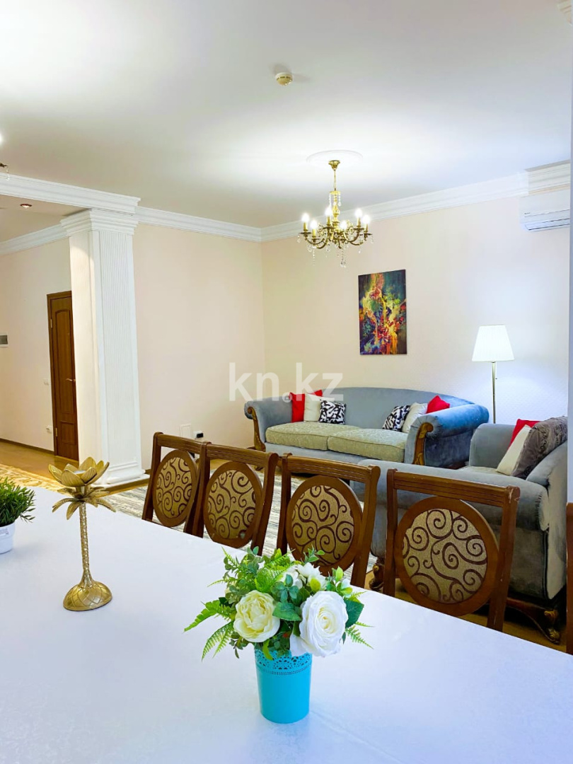 Аренда 3-комнатной квартиры посуточно, 130 м², ул. Кунаева, дом  35/1 - Аренда квартир посуточно в Астане с фото фото 4 из 37