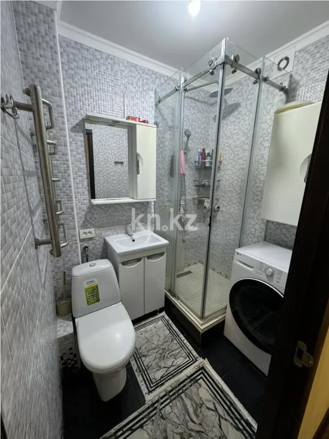 Продажа 2-комнатной квартиры, 45 м², мкр-н 10, дом  22 в Алматы - фото 4