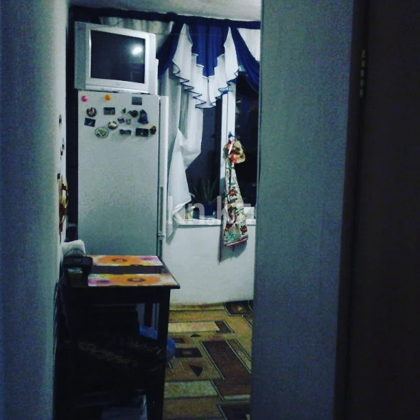 Продажа 2-комнатной квартиры, 44 м² - Продажа двухкомнатных квартир в Михайловке Караганды - страница 2 фото 2 из 8