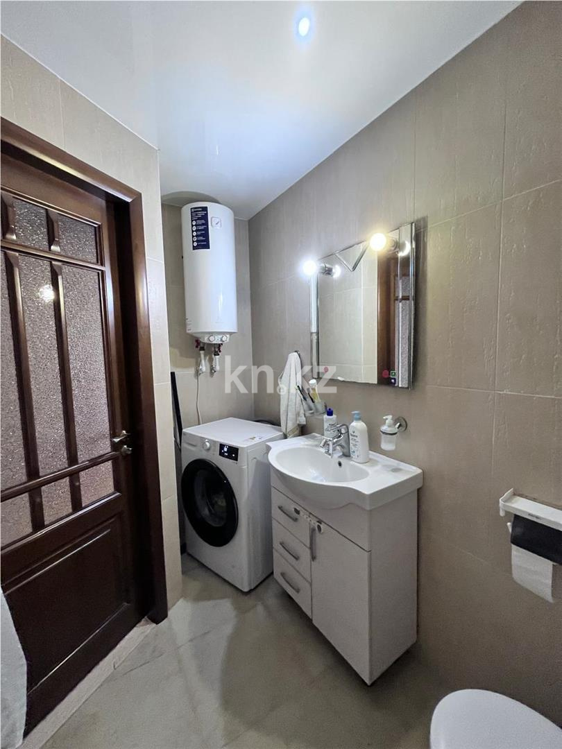 Продажа 2-комнатной квартиры, 57 м² - Продажа  двухкомнатных квартир в Караганде на Юго-Востоке фото 20 из 36