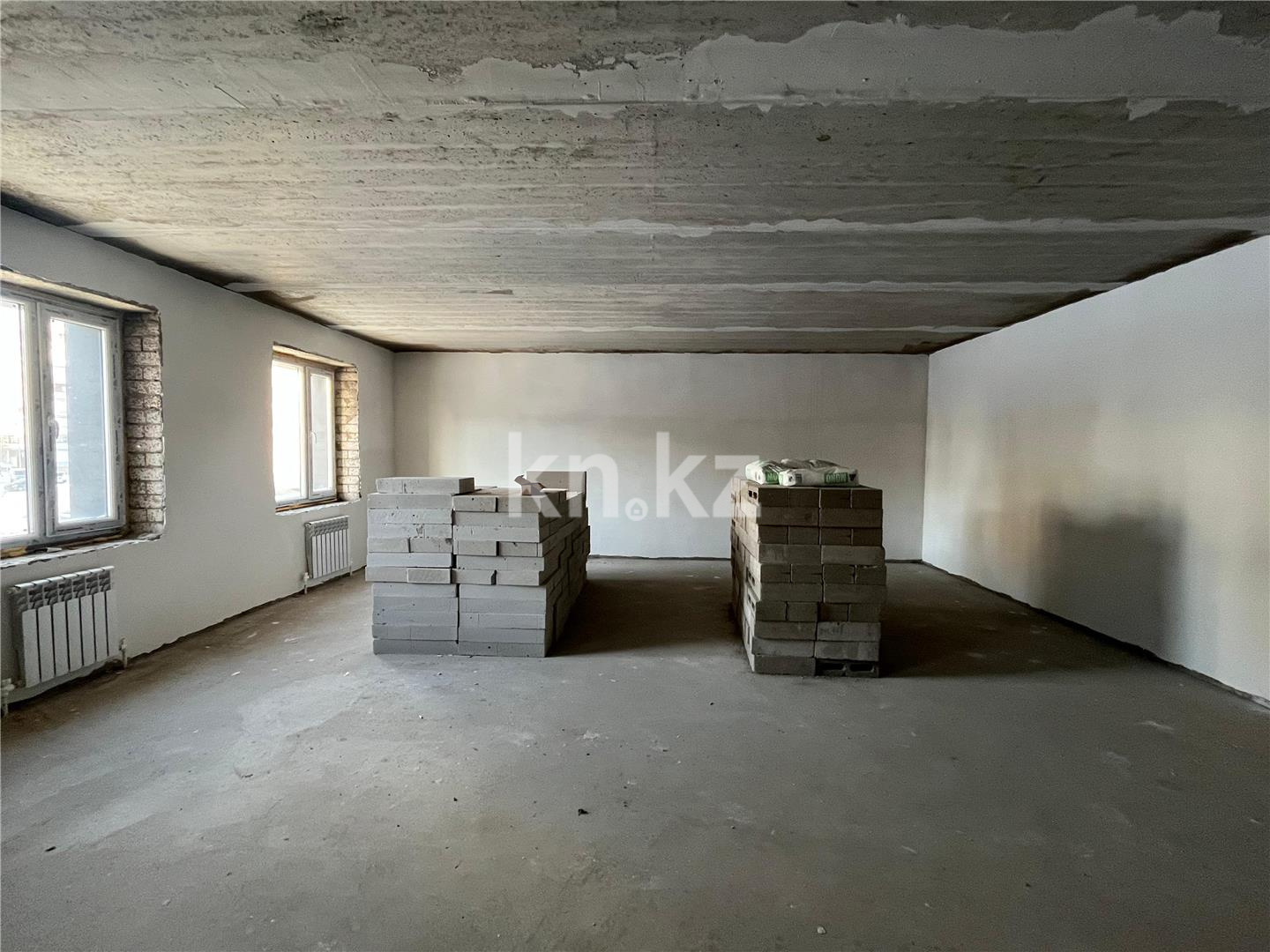 Продажа 2-комнатной квартиры, 65 м², мкр-н Мамраева (Восток-5) - Продажа квартир в Караганде фото 2 из 9