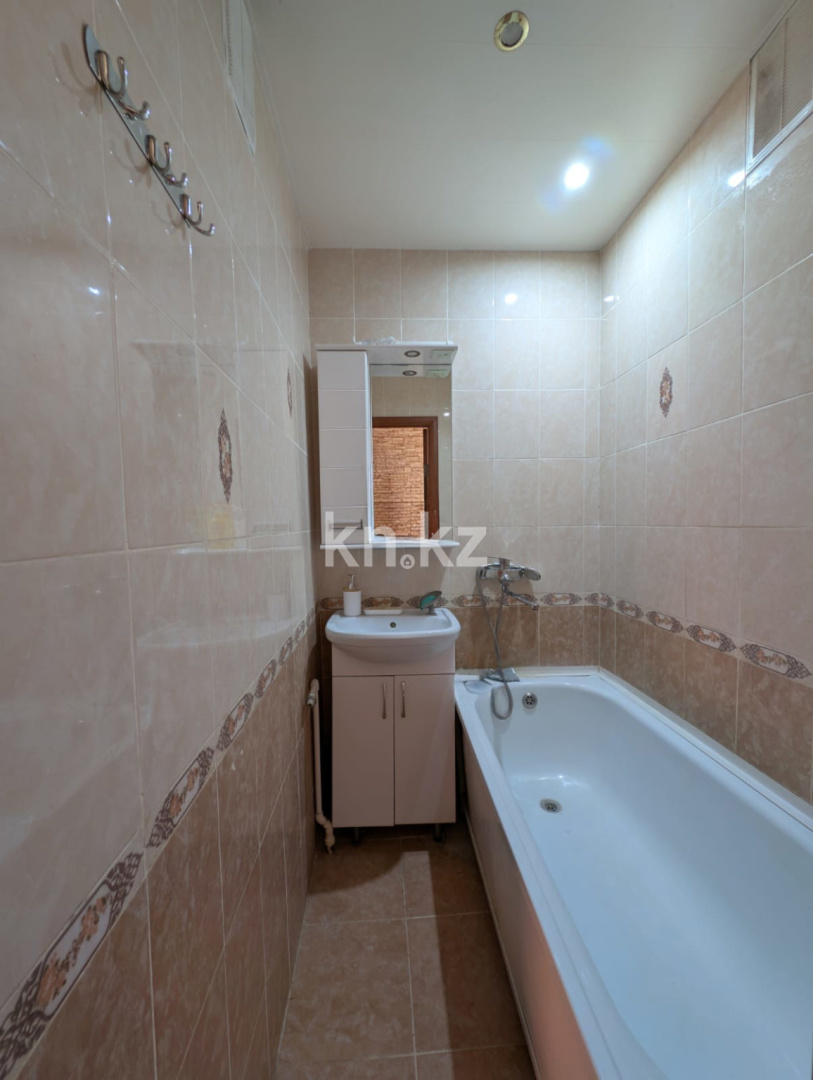 Продажа 3-комнатной квартиры, 62.4 м² в Уральске - фото 12