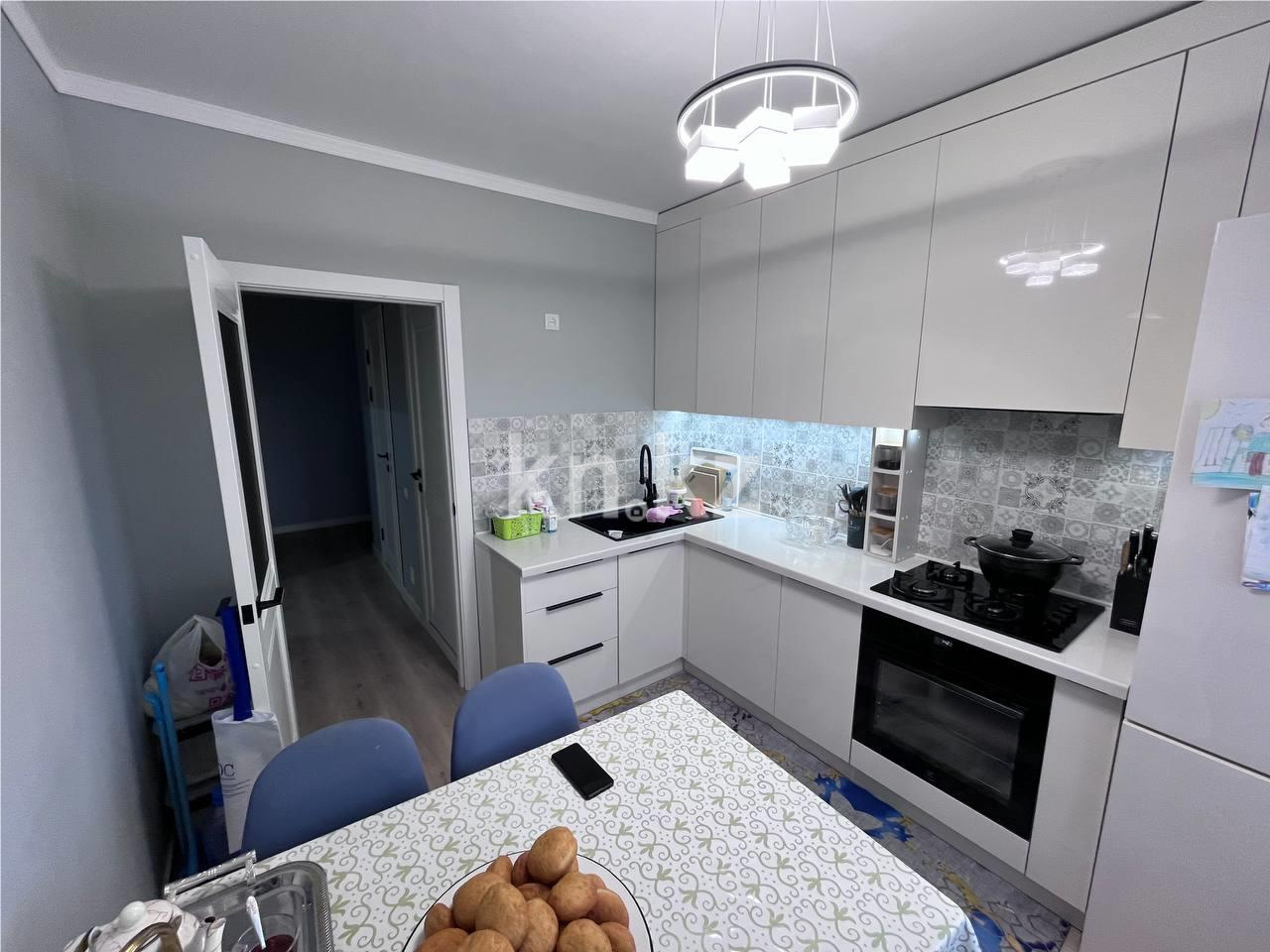 Продажа 4-комнатной квартиры, 77 м² - Продажа четырехкомнатных квартир в Караганде фото 22 из 35