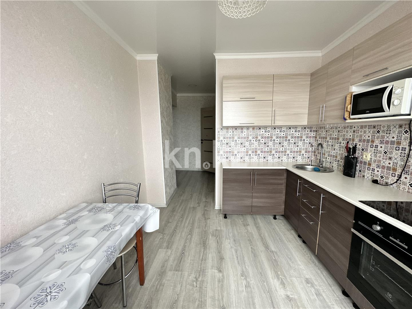 Продажа 1-комнатной квартиры, 42 м², ул. Таттимбета - Продажа квартир в Караганде фото 5 из 11