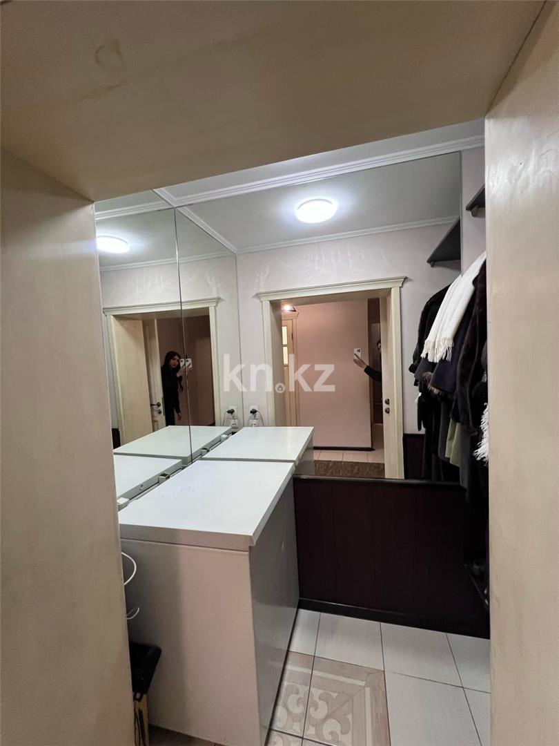 Продажа 3-комнатной квартиры, 68 м², пр. Шахтеров, дом  31 в Караганде - фото 22