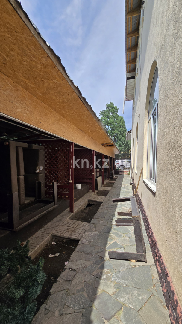 Продажа , 980.6 м², ул. Жамакаева, дом  220 - Продажа зданий в Алматы фото 18 из 27
