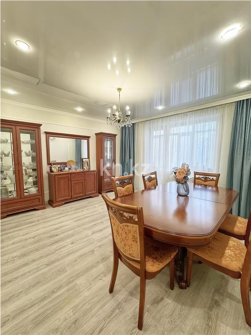Продажа 4-комнатной квартиры, 79 м² - Продажа  четырехкомнатных квартир в Караганде - страница 3 фото 1 из 8