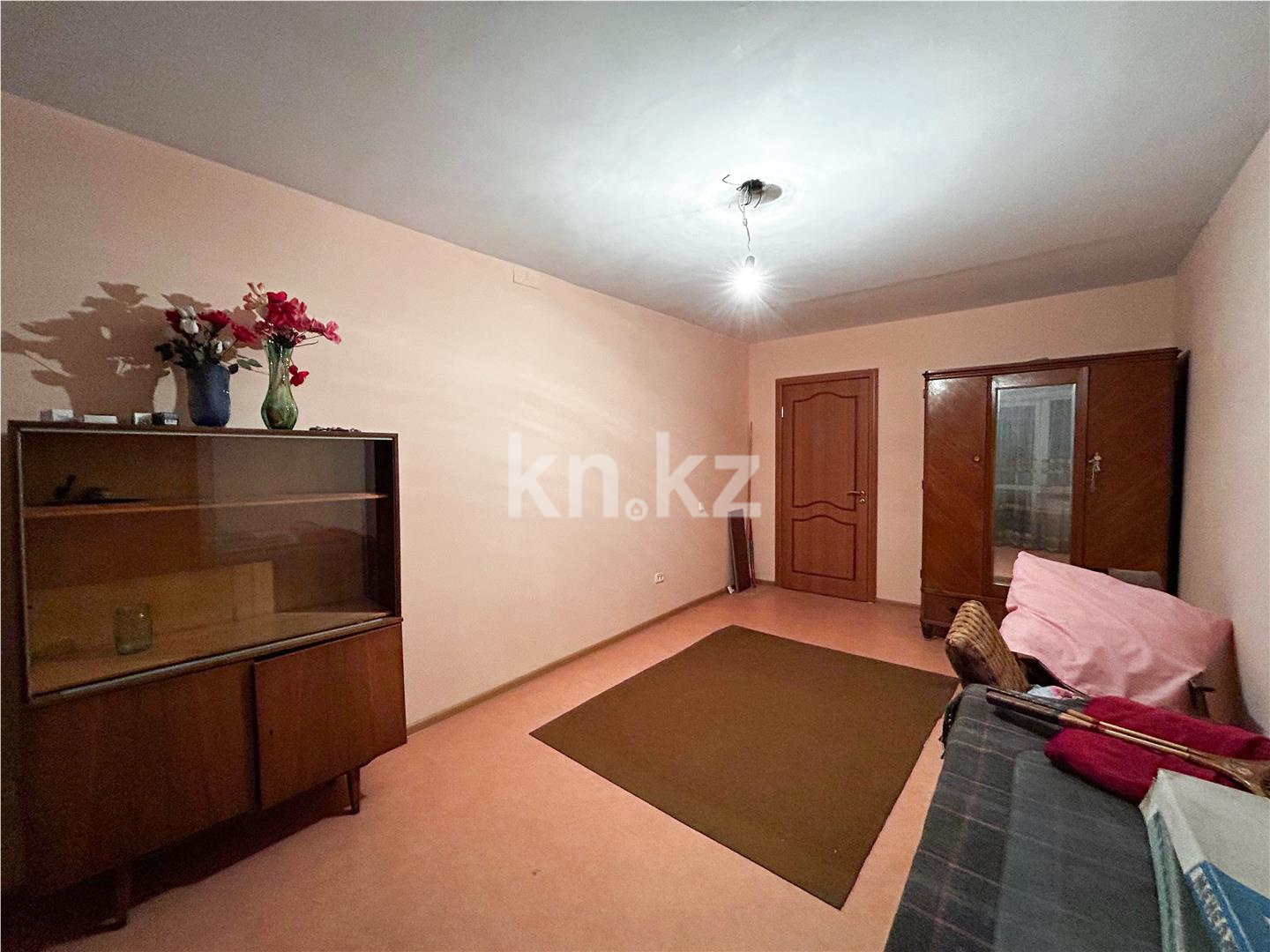 Продажа 3-комнатной квартиры, 70 м², пр. Строителей - Продажа  трехкомнатных квартир в Караганде фото 1 из 16