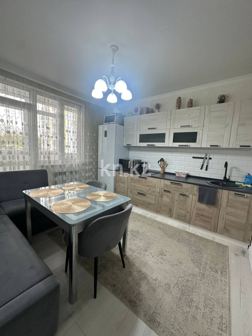 Аренда 1-комнатной квартиры посуточно, 50 м², ул. Баишева, дом  28 - Продажа квартир в Алматы фото 4 из 15