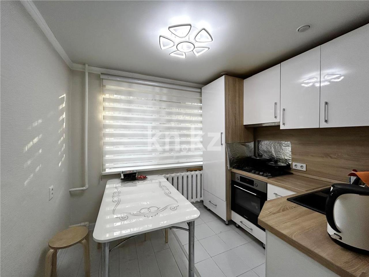 Продажа 2-комнатной квартиры, 51 м², ул. Университетская - Продажа квартир в Караганде фото 2 из 12