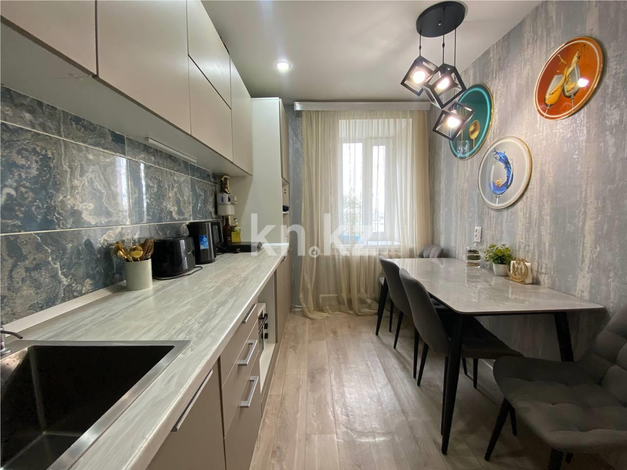 Продажа 3-комнатной квартиры, 59 м², ул. Маметовой, дом  93 - Продажа квартир в Караганде фото 6 из 13