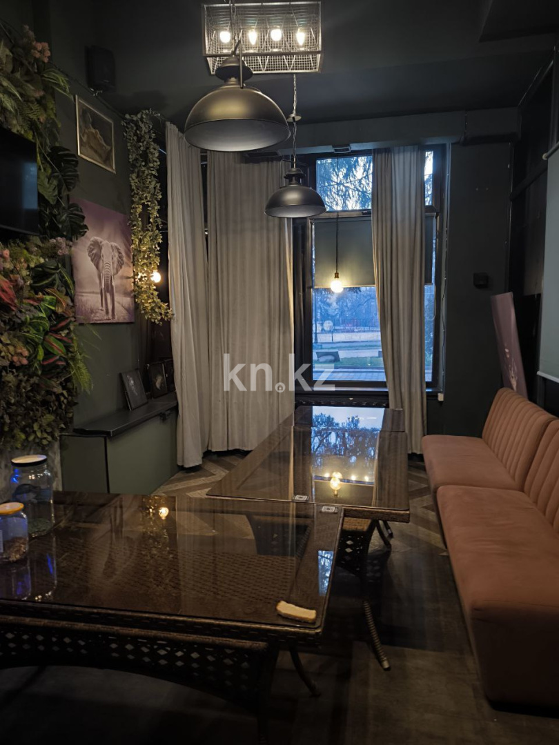 Продажа , 300 м², пр. Достык, дом  105 - Продажа действующего бизнеса в Алматы фото 8 из 13