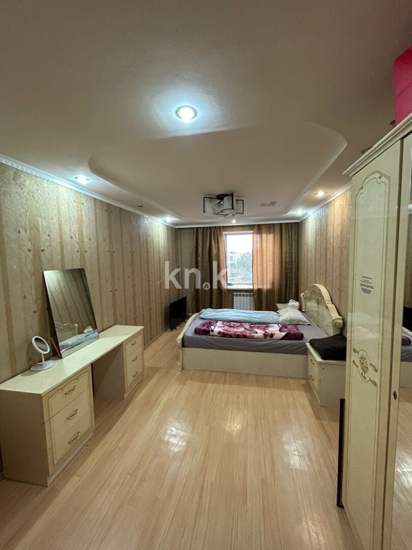 Продажа 3-комнатной квартиры, 76 м² в Караганде