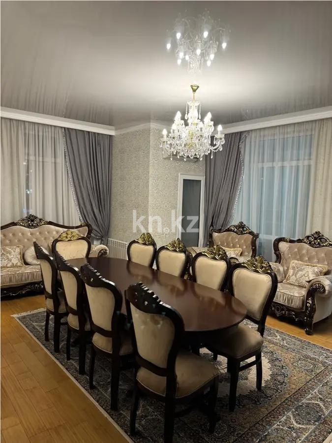 Продажа 5-комнатной квартиры, 200 м², ул. Мухамедханова, дом  21 - Продажа  пятикомнатных квартир в Астане без посредников фото 1 из 5
