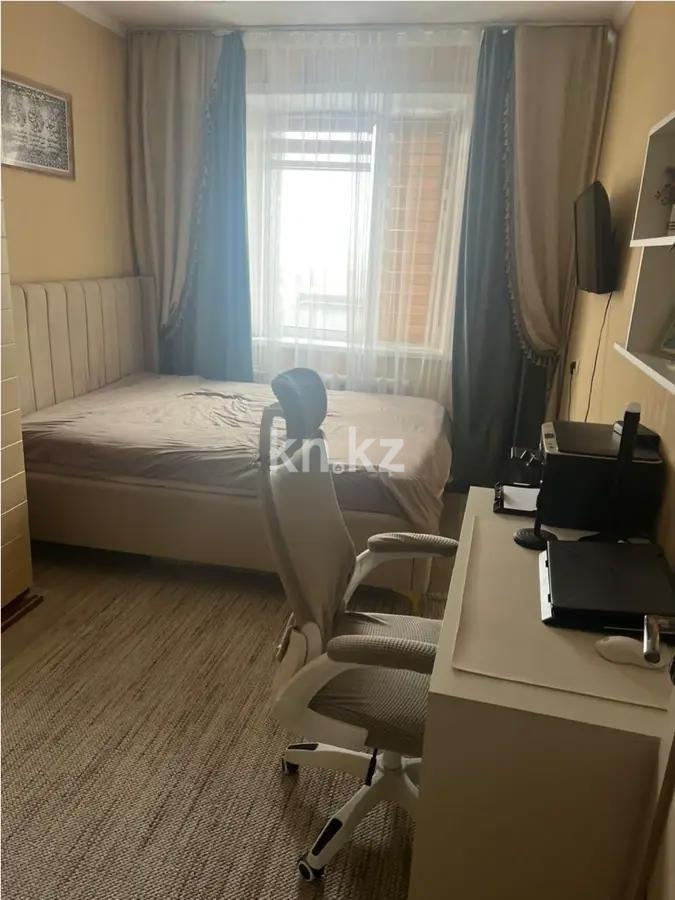 Продажа 3-комнатной квартиры, 72 м², ул. 40-летия Победы, дом  70 в Шахтинске - фото 2