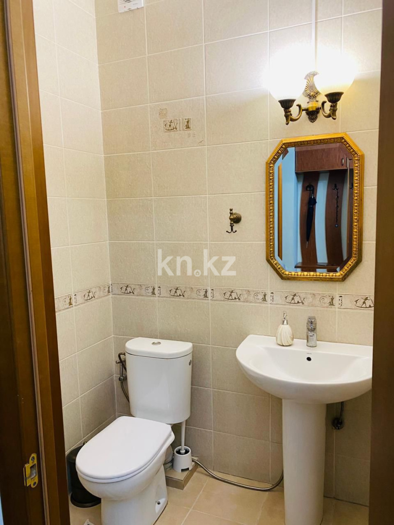 Аренда 3-комнатной квартиры, 140 м², ул. Мендикулова, дом  22 - Аренда  трехкомнатных квартир помесячно в Алматы с фото фото 25 из 28