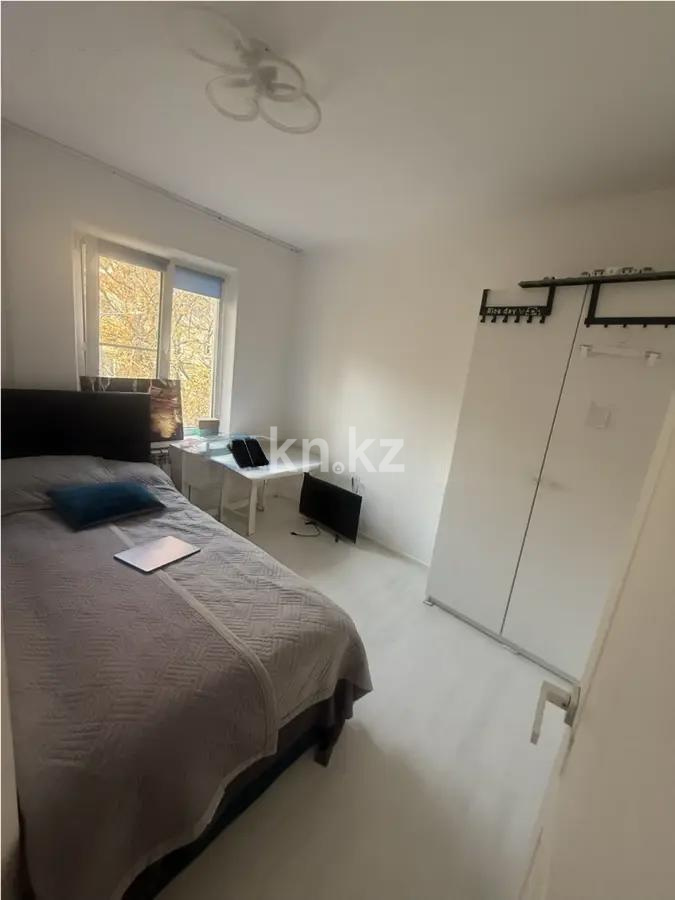 Продажа 3-комнатной квартиры, 60 м², мкр-н 11, дом  22 в Алматы - фото 3