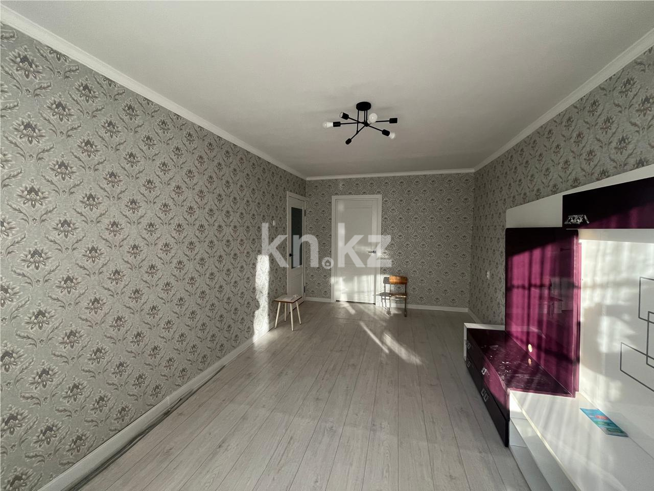 Продажа 2-комнатной квартиры, 47 м², пр. Строителей, дом  17 - Продажа квартир в Караганде фото 3 из 12