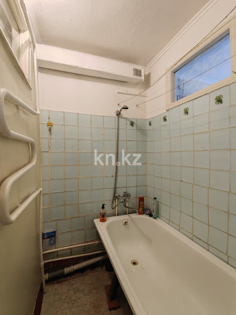 Продажа 2-комнатной квартиры, 45 м², мкр-н 6, дом  3 в Караганде - фото 19