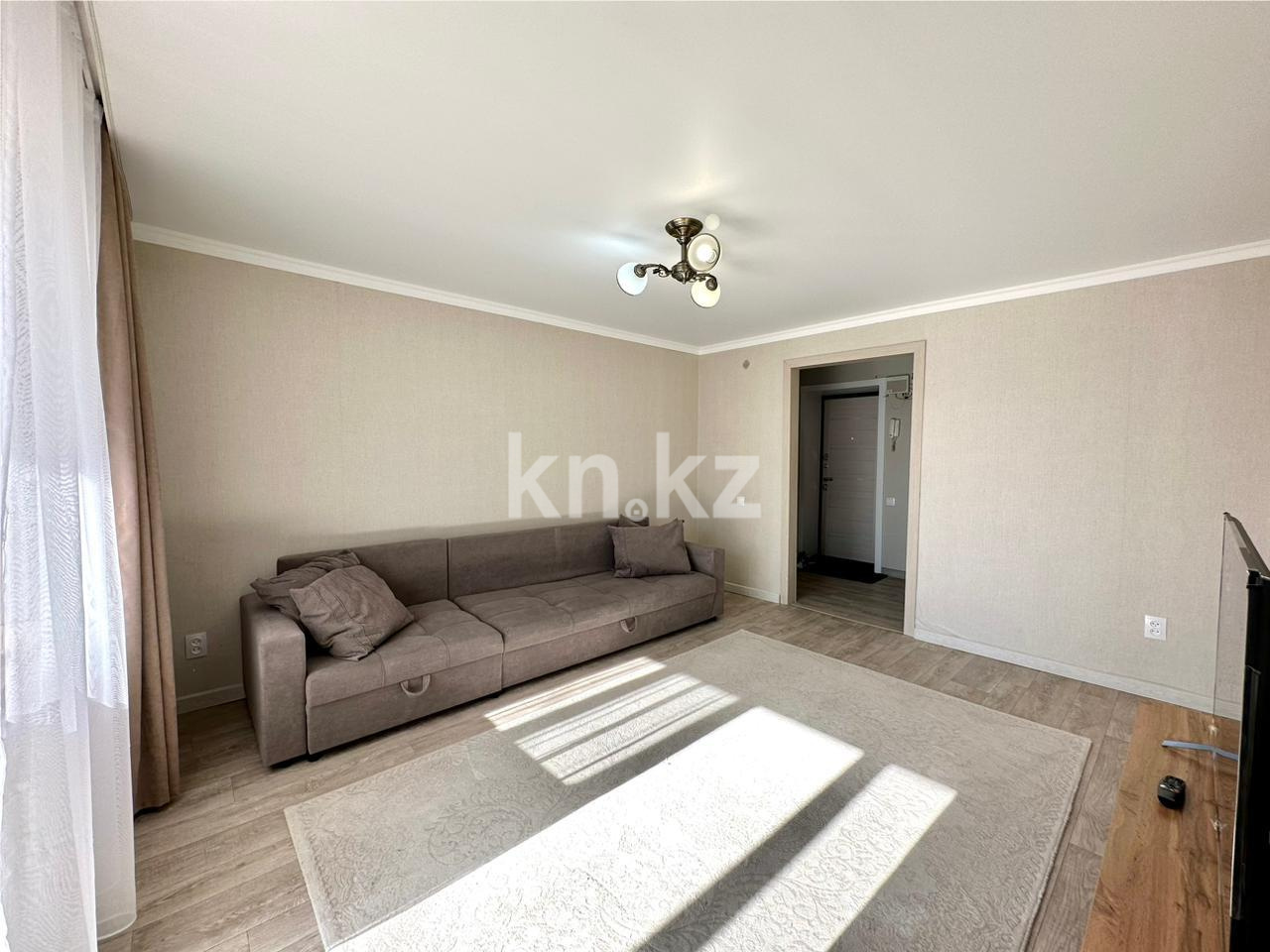 Продажа 3-комнатной квартиры, 61 м², ул. Аманжолова - Продажа квартир в Караганде фото 3 из 15