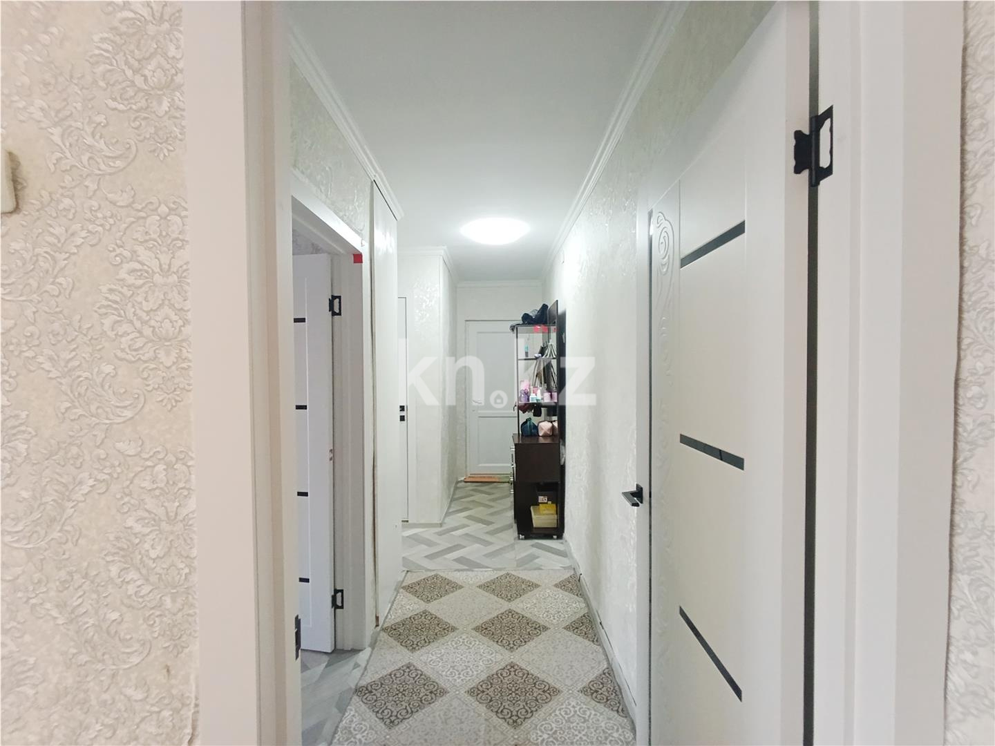 Продажа 3-комнатной квартиры, 59 м², 23 мкр., дом  8 - Продажа квартир в Актау фото 14 из 17