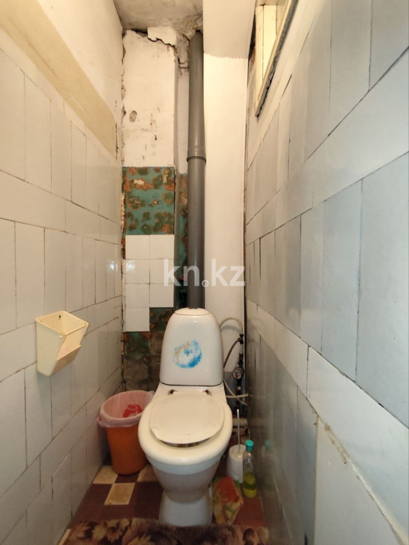 Продажа 3-комнатной квартиры, 51.5 м², ул. Оракбаева, дом  35 - Продажа жилой и коммерческой недвижимости в Уральске фото 6 из 9