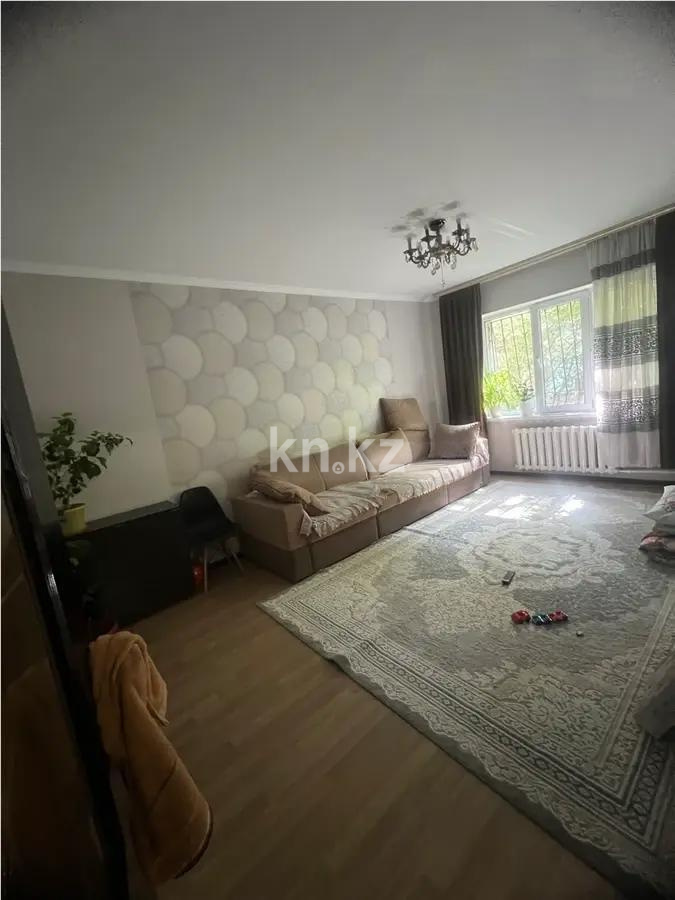 Продажа 3-комнатной квартиры, 80 м², мкр-н Аксай-1, дом  3 - Продажа  трехкомнатных квартир в Алматы без посредников фото 1 из 5