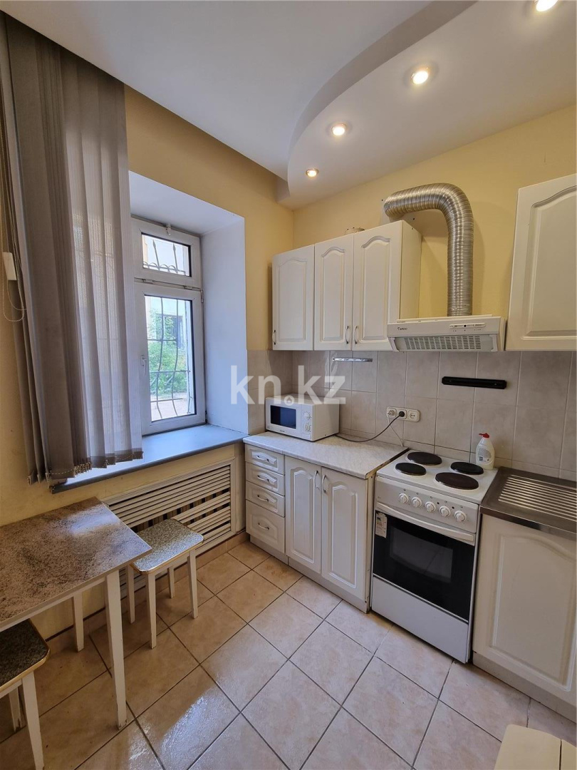 Продажа 1-комнатной квартиры, 52 м², ул. Абая, дом  38 - Продажа  однокомнатных квартир в Караганде фото 5 из 14