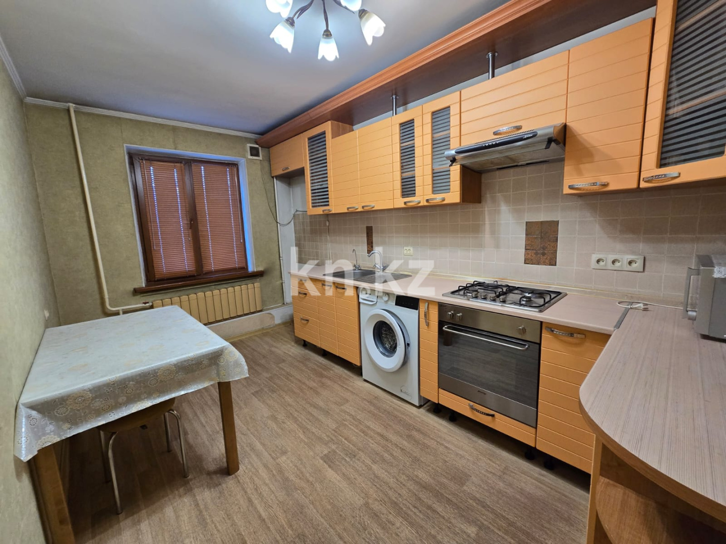 Продажа 3-комнатной квартиры, 59.3 м², мкр-н Аксай-2 в Алматы - фото 2