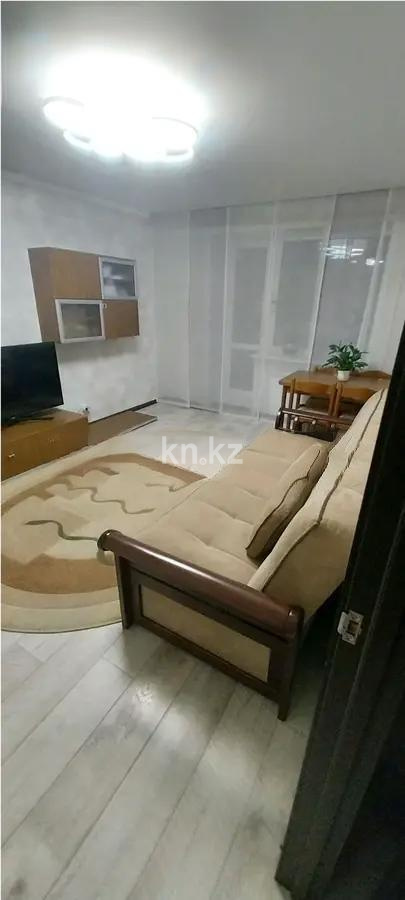 Продажа 3-комнатной квартиры, 63 м², ул. Крамского, дом  44/2 - Продажа  трехкомнатных квартир в Караганде фото 1 из 7