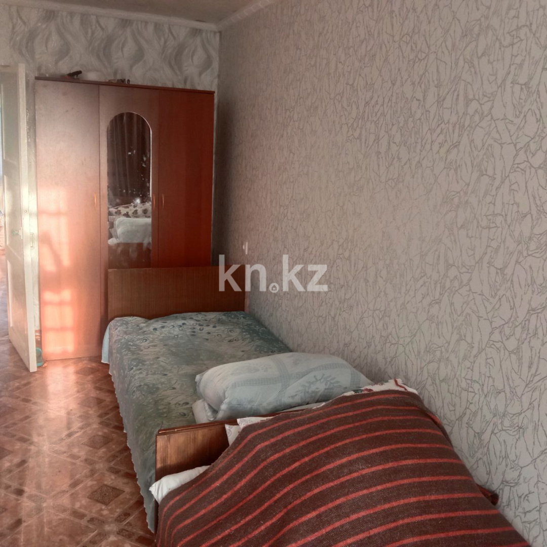 Продажа 2-комнатной квартиры, 43 м², мкр-н 13, дом  14 в Караганде - фото 3