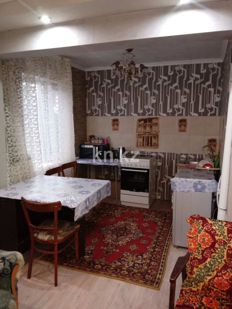 Продажа 3-комнатной квартиры, 58 м², ул. Кашаубаева, дом  18 - Продажа и аренда недвижимости в Усть-Каменогорске фото 3 из 9