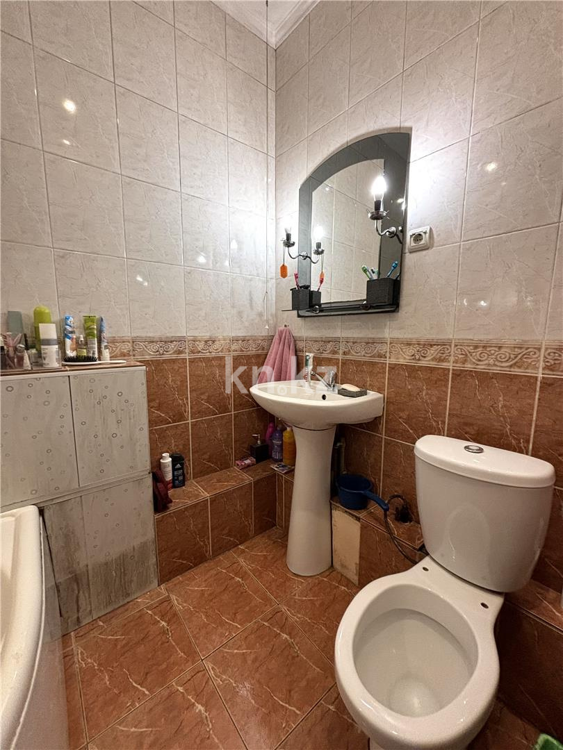 Продажа 3-комнатной квартиры, 72 м² - Продажа трехкомнатных квартир в Караганде фото 8 из 13