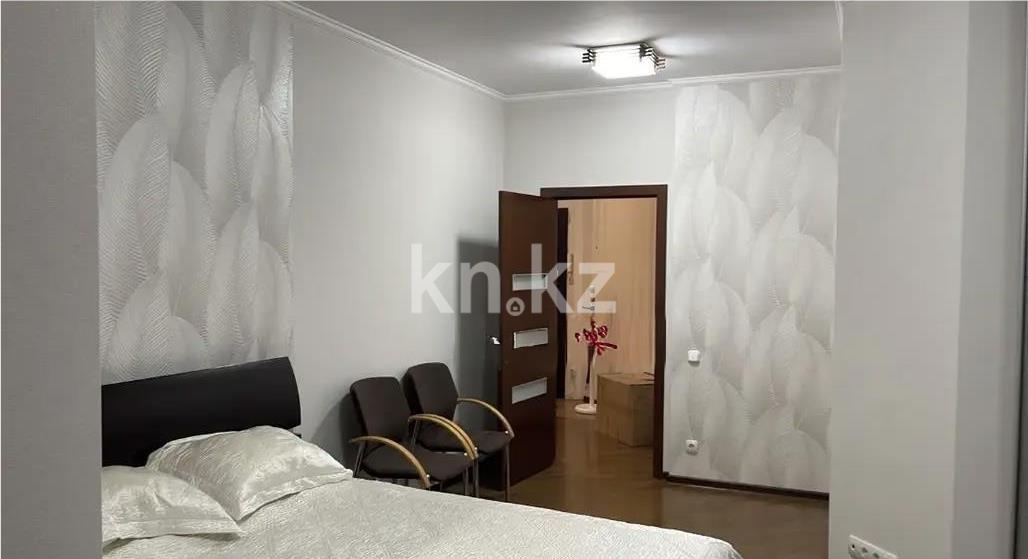 Продажа 3-комнатной квартиры, 86.9 м², ул. Сатпаева, дом  30а в Алматы - фото 2