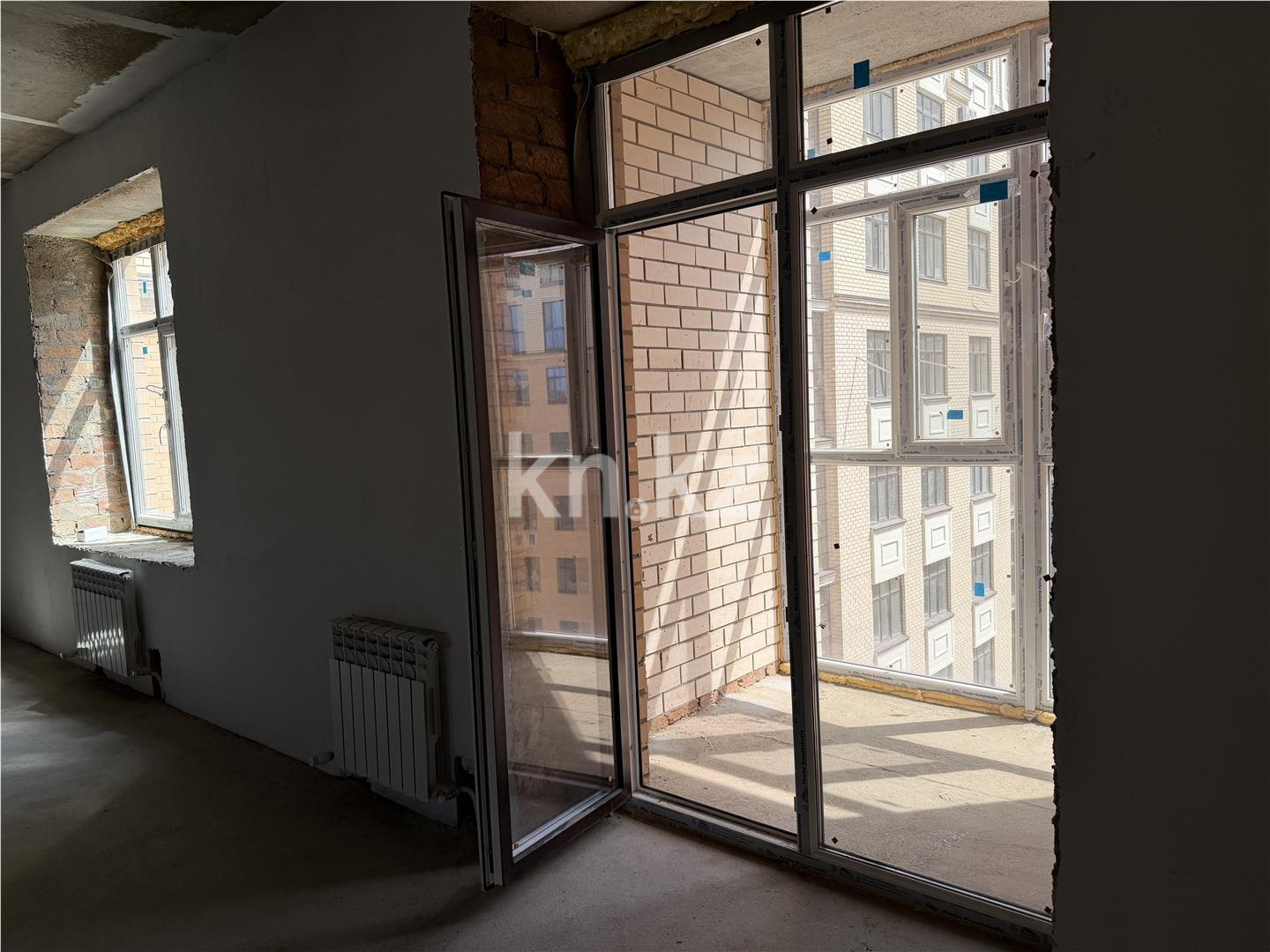 Продажа 4-комнатной квартиры, 138 м² - Продажа недвижимости в Караганде - страница 2 фото 11 из 15