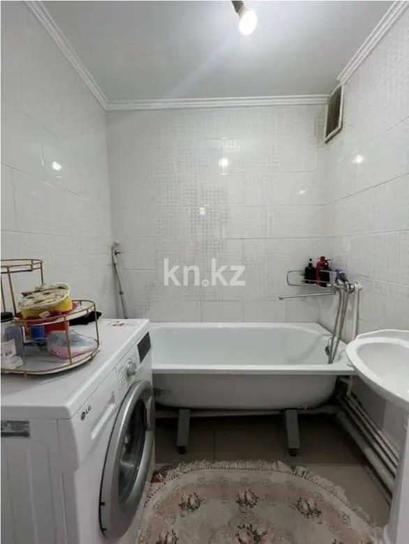 Продажа 2-комнатной квартиры, 54 м², мкр-н Шахтерский, дом  120 в Караганде - фото 4