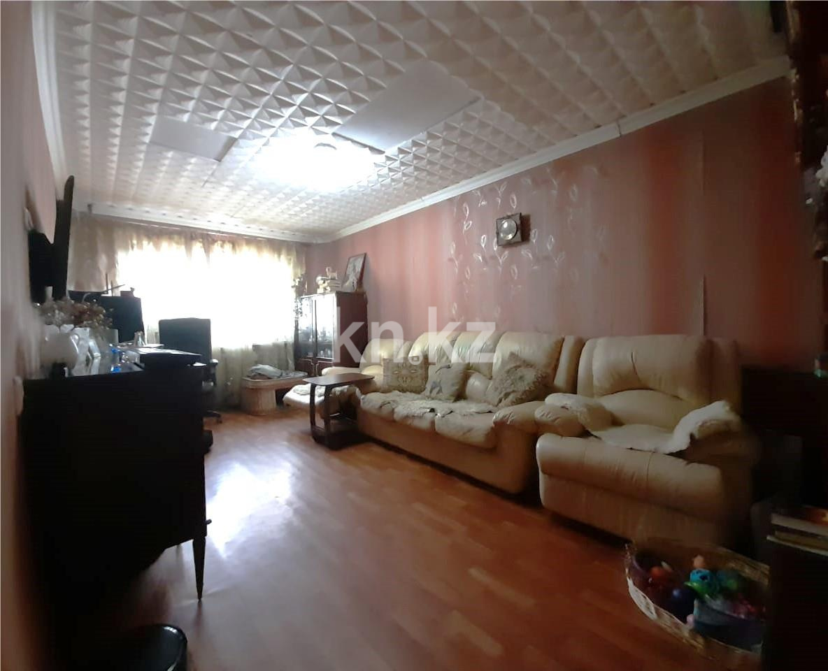 Продажа 3-комнатной квартиры, 61 м², ул. Алиханова - Продажа квартир в Караганде с фото фото 2 из 12