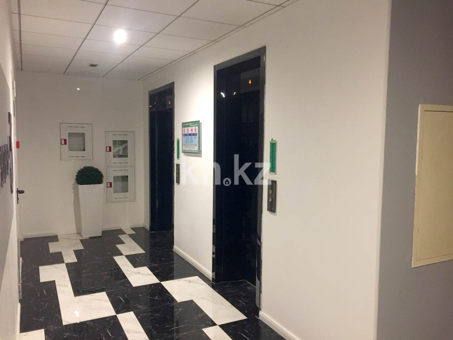 Продажа 2-комнатной квартиры, 78 м², ул. Сыганак, дом  17Б в Астане - фото 13