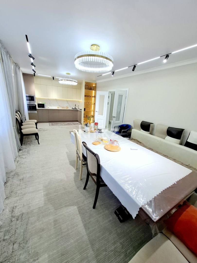 Продажа 5-комнатной квартиры, 160 м² - Продажа квартир в Алматы в Ауэзовском р-не фото 3 из 25