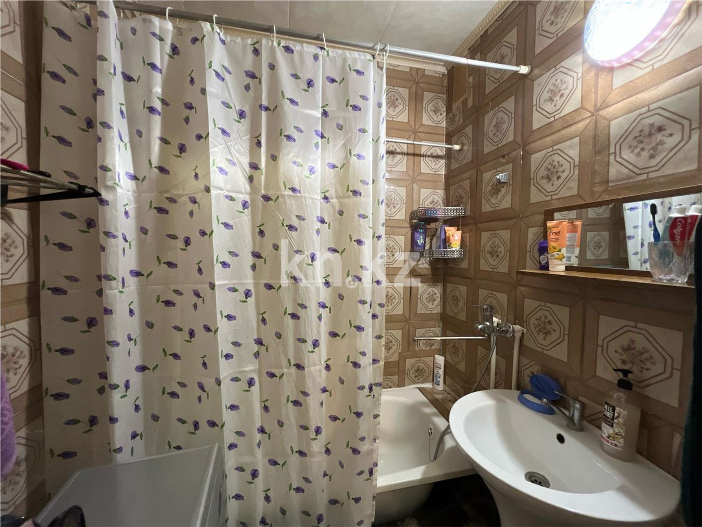 Продажа 2-комнатной квартиры, 54 м², мкр-н Степной-4 - Продажа  двухкомнатных квартир в Караганде фото 16 из 18