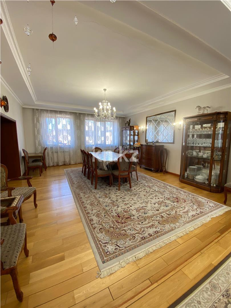 Продажа 7-комнатного дома, 461.1 м², мкр-н Городской аэропорт - Продажа домов и коттеджей в Караганде фото 1 из 41