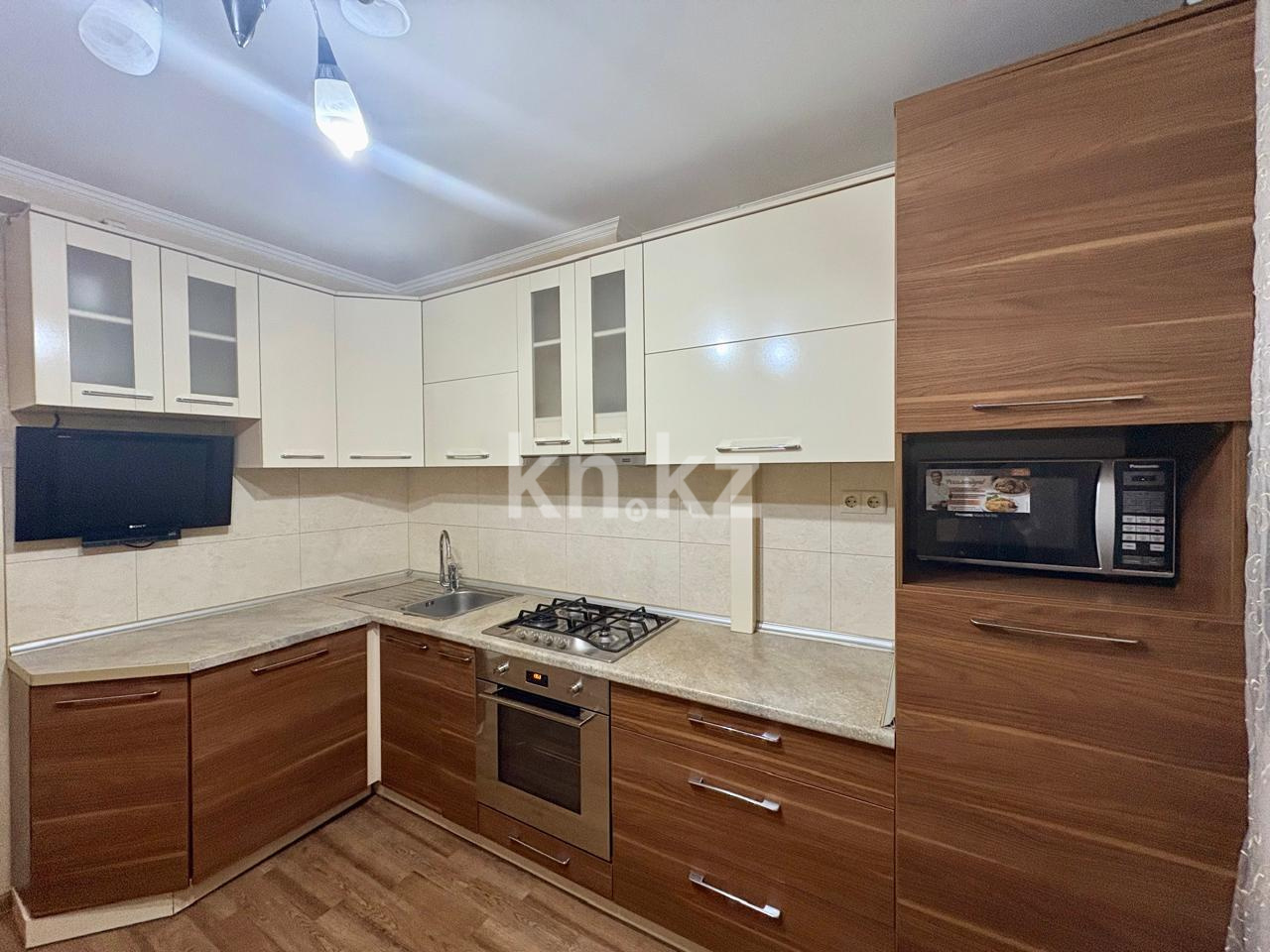 Продажа 3-комнатной квартиры, 70 м², мкр. Мамыр-2 - Продажа  трехкомнатных квартир в Алматы фото 2 из 21