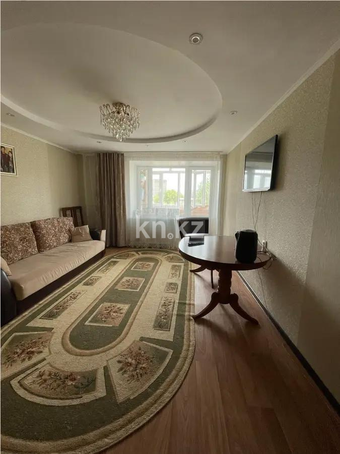 Продажа 3-комнатной квартиры, 63 м², ул. Гапеева, дом  1 - Продажа  трехкомнатных квартир в Караганде без посредников фото 1 из 5