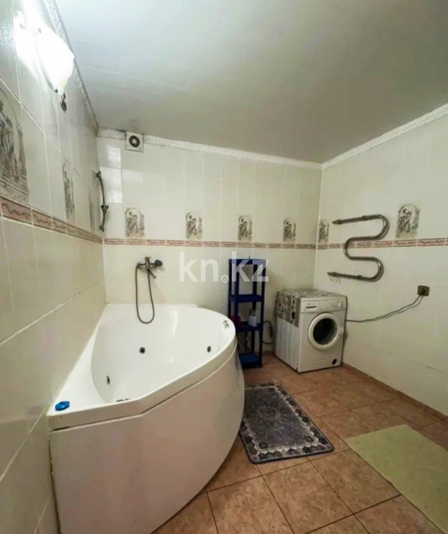 Аренда 4-комнатной квартиры, 104 м² - Аренда четырехкомнатных квартир помесячно в Атырау фото 9 из 11