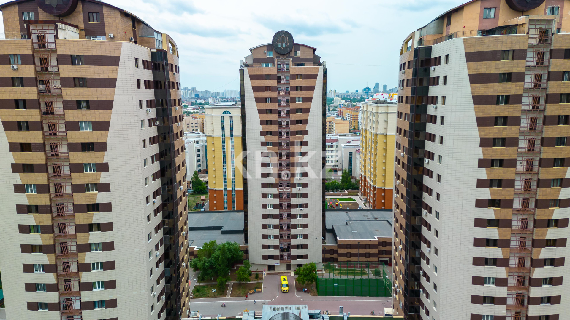 Продажа 3-комнатной квартиры, 140 м², ул. Кенесары, дом  42 в Астане - фото 16