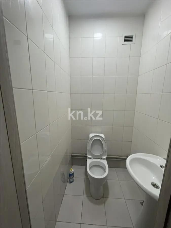 Продажа 3-комнатной квартиры, 67.9 м² в Алматы - фото 6