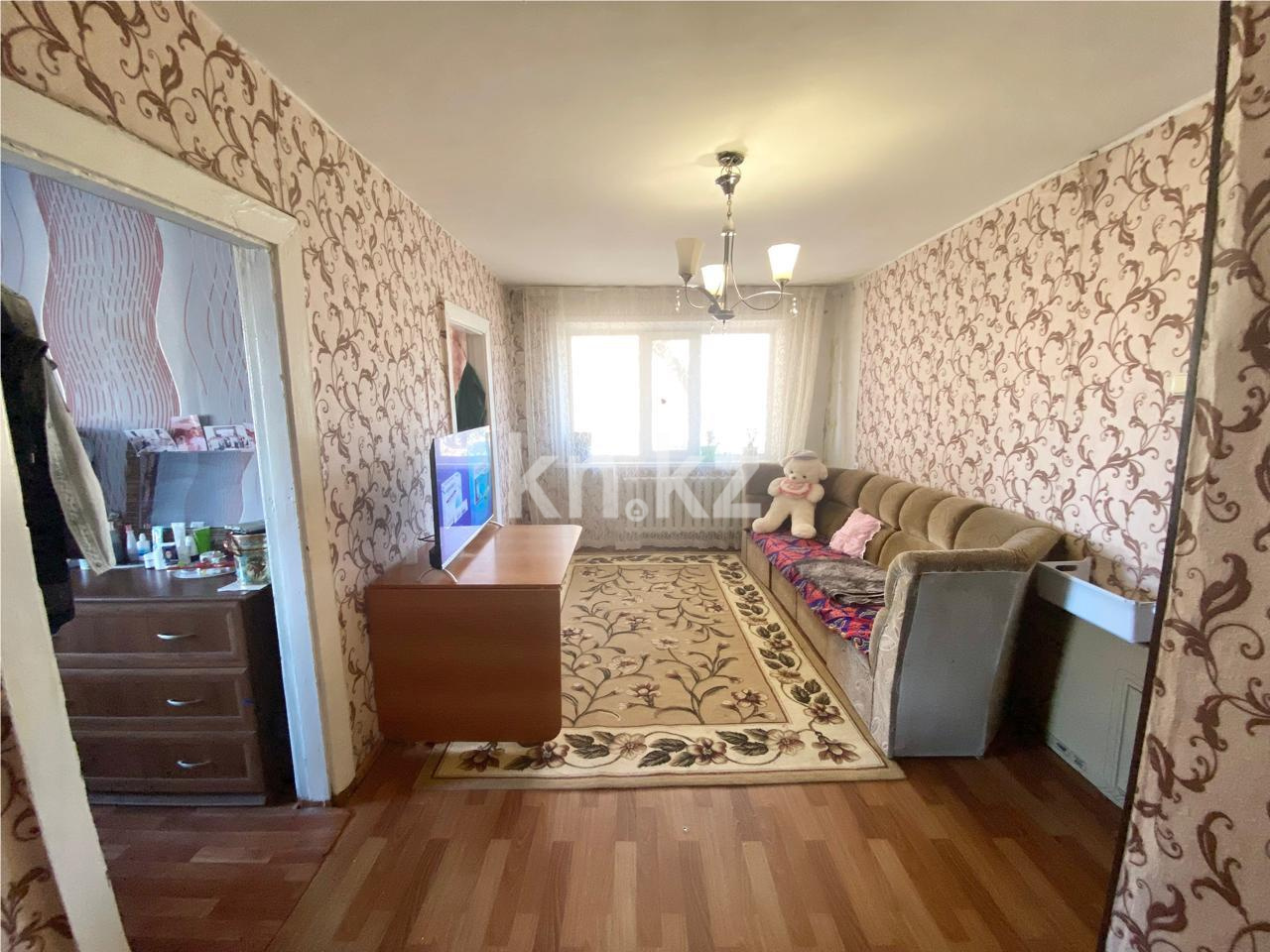Продажа 3-комнатной квартиры, 46 м², мкр-н 17, дом  35 в Караганде - фото 2