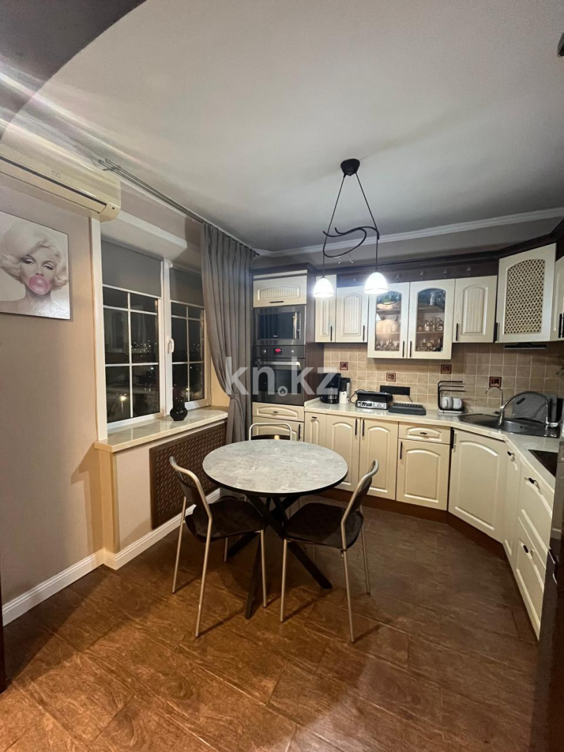 Продажа 3-комнатной квартиры, 64 м², Степной-1, дом  4/36 в Караганде - фото 2