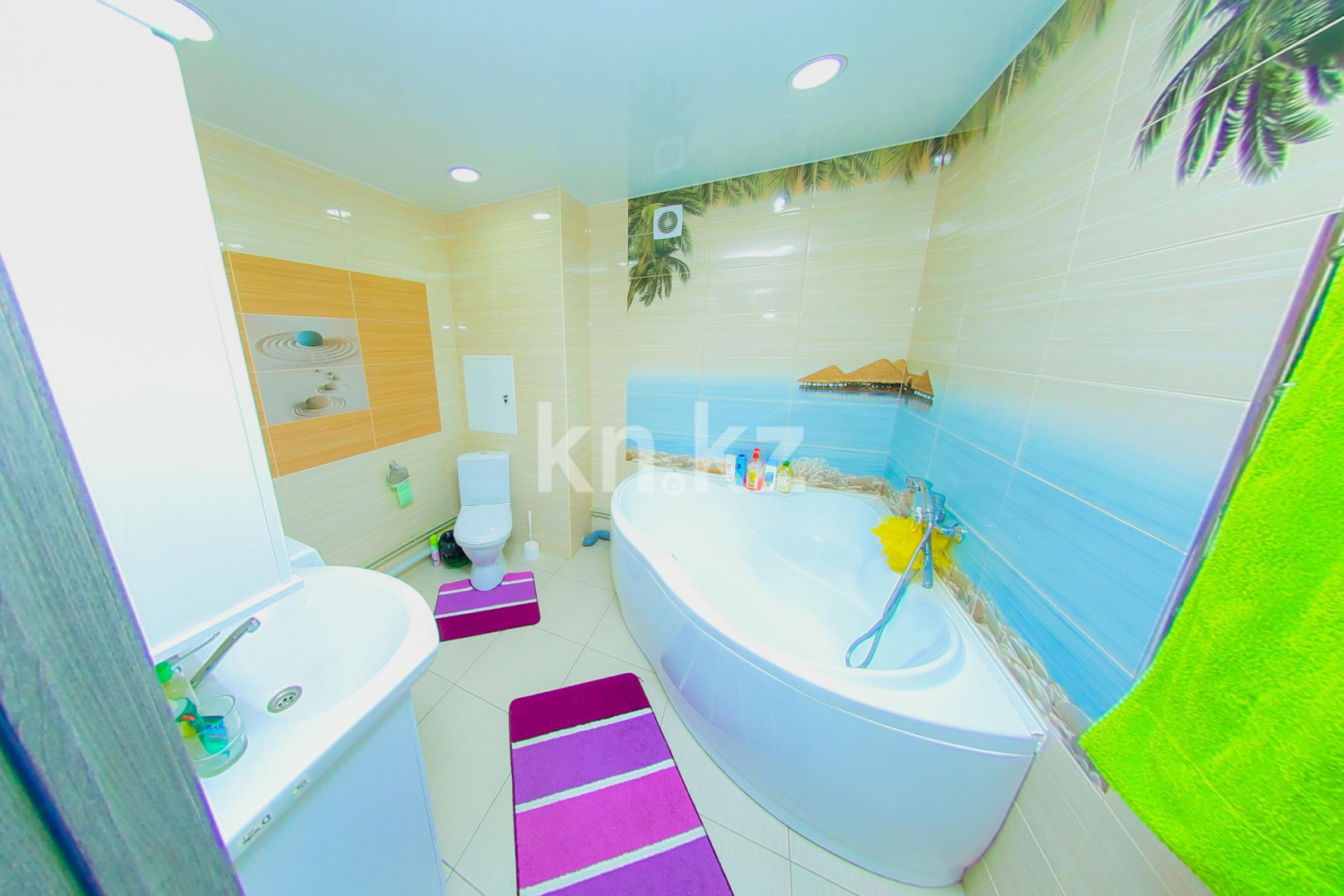 Аренда 2-комнатной квартиры посуточно, 60 м², ул. Орджоникидзе, дом  4 - Аренда квартир посуточно в Усть-Каменогорске фото 4 из 13